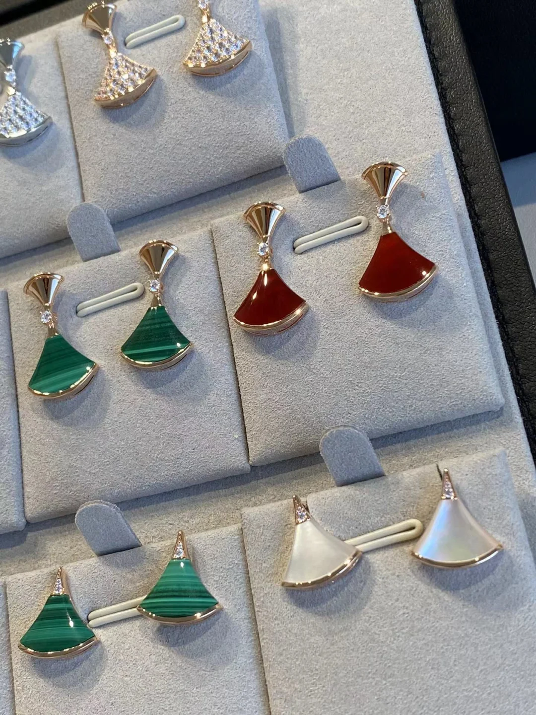 Bvlgari Divas' Dream Earrings - Original Replica Club