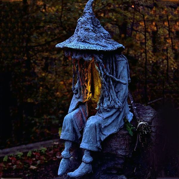Mystic Witch™ - Solar-Powered Statue Light - Image 2 Mystic Witch™ - Solar-Powered Statue Light - Image 2