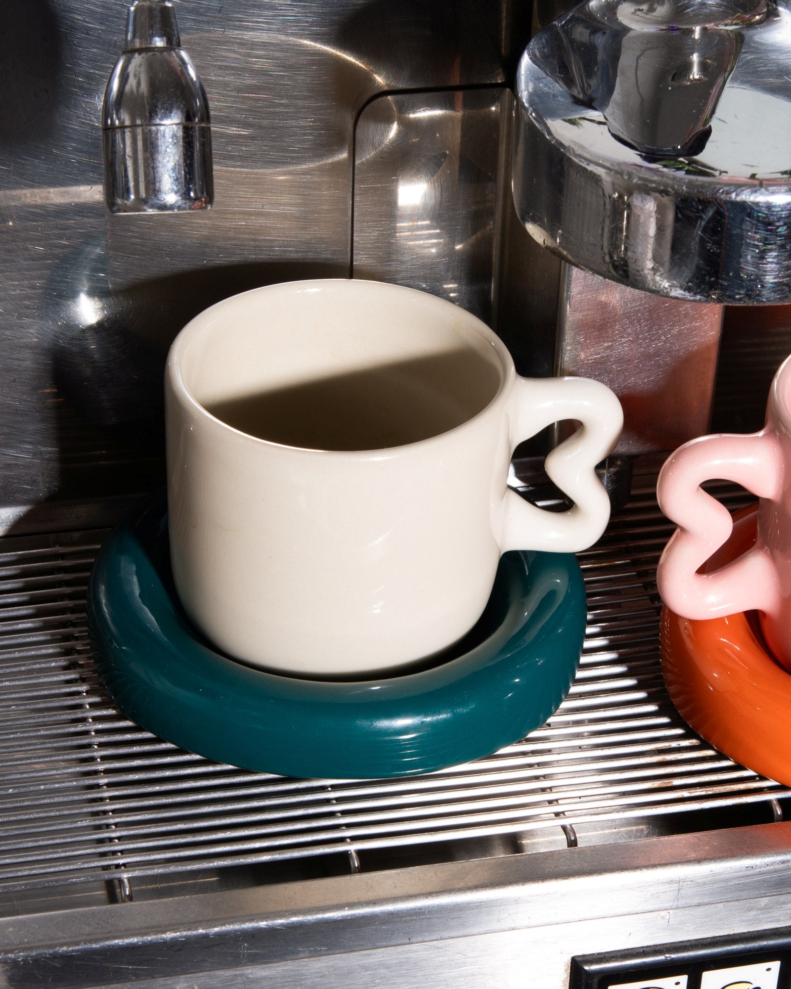 Seia Tasse & Untertasse Herz dunkelgrün sand