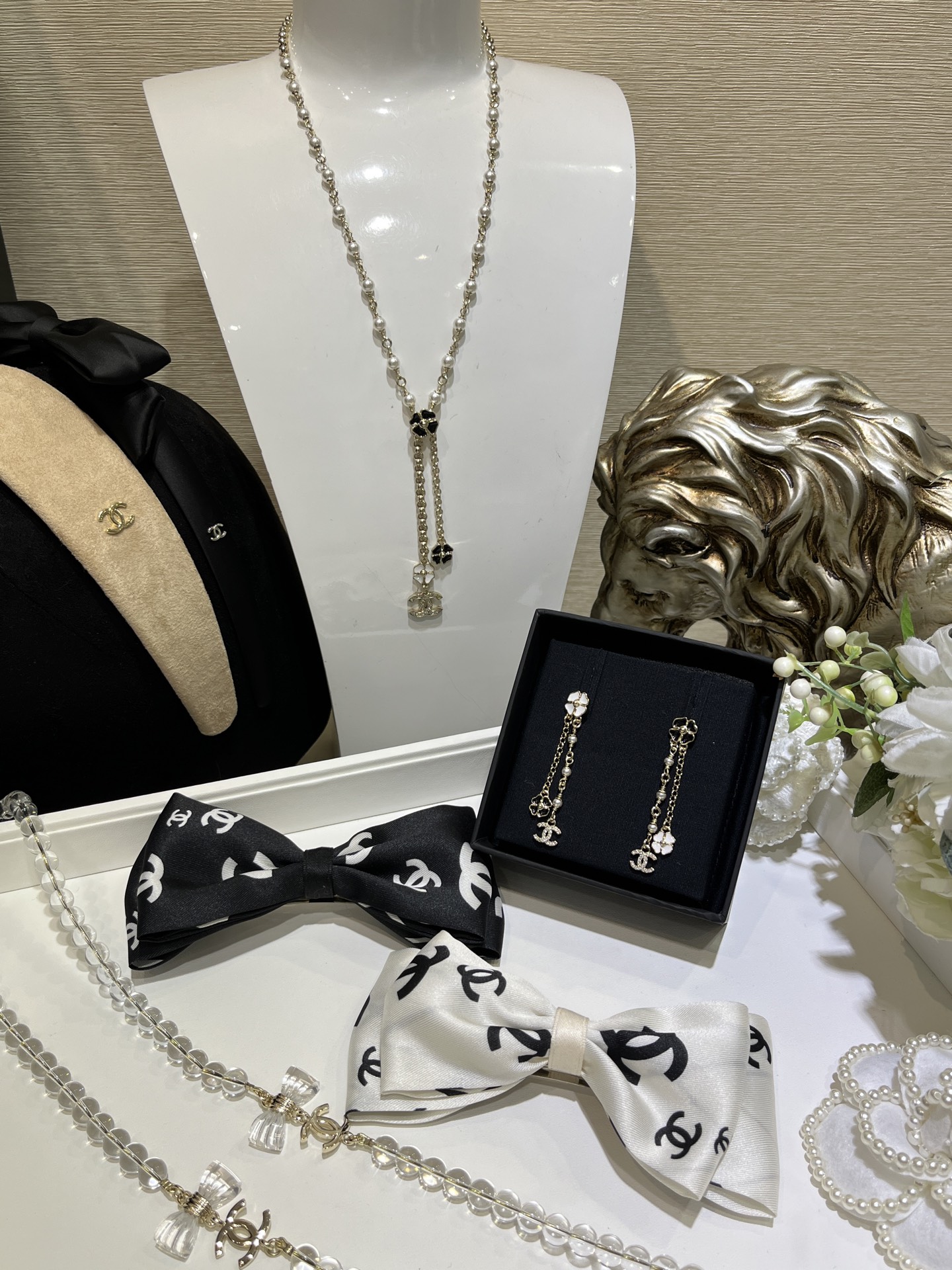 Chanel Pearls and Clover CC Dangle Sweater Necklace - Original Replica Club