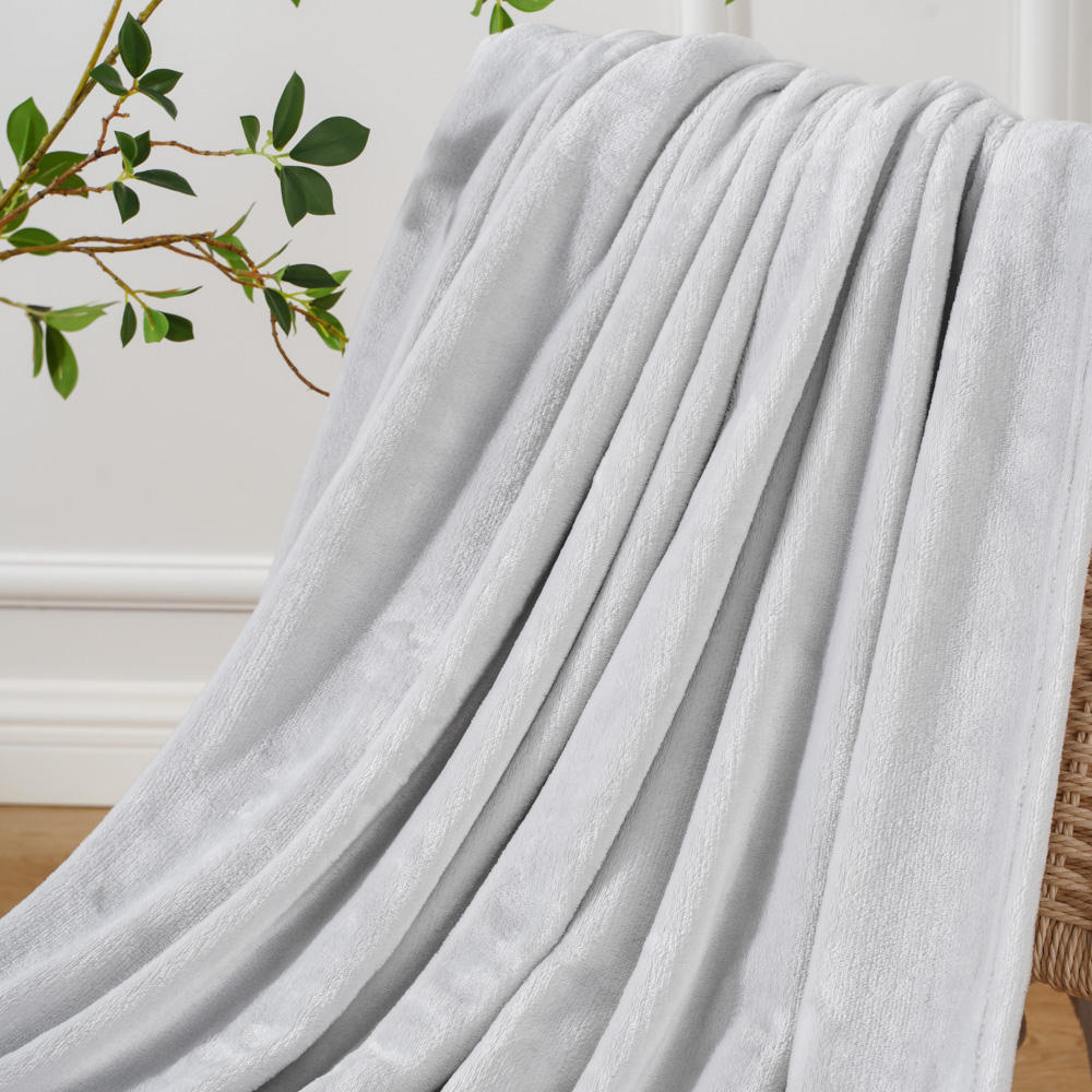 Lightweight Flannel Fleece Throw Blanket, Super Soft Warm Fuzzy Blanket for Couch Bed Home Hotel Use
