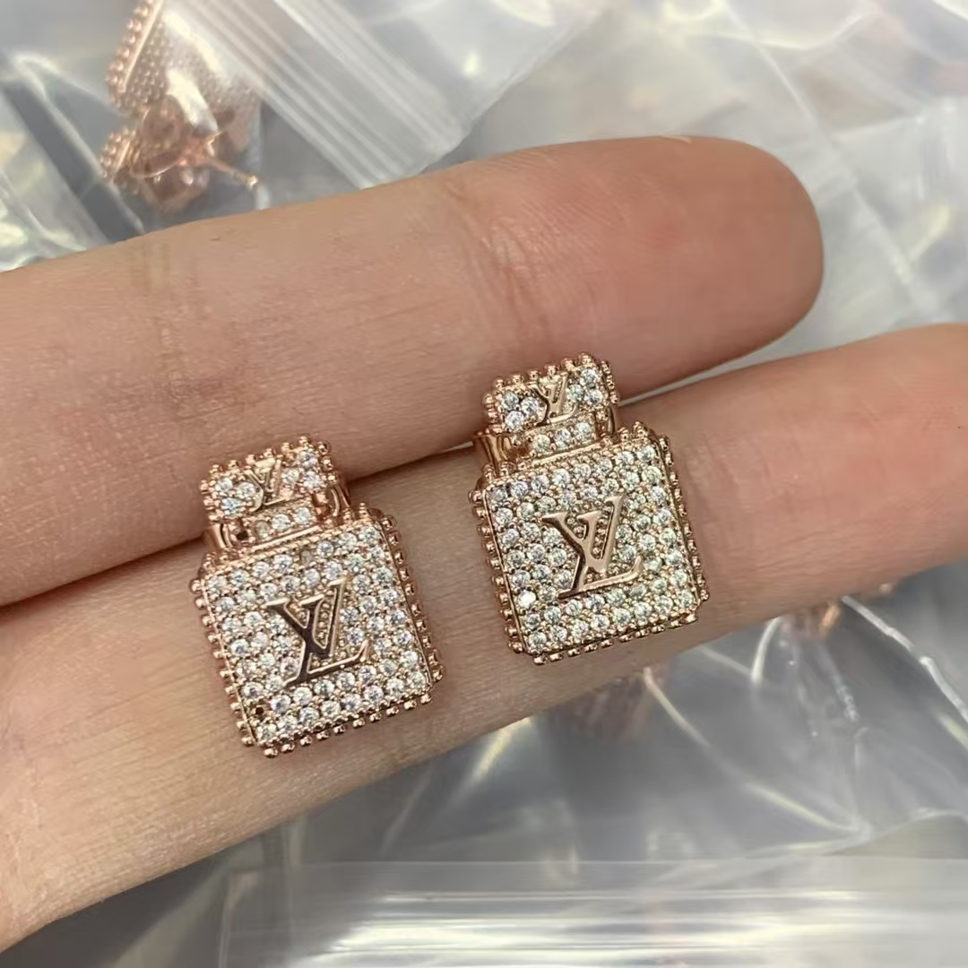 Louis Vuitton Diamond Stud Earrings - Original Replica Club