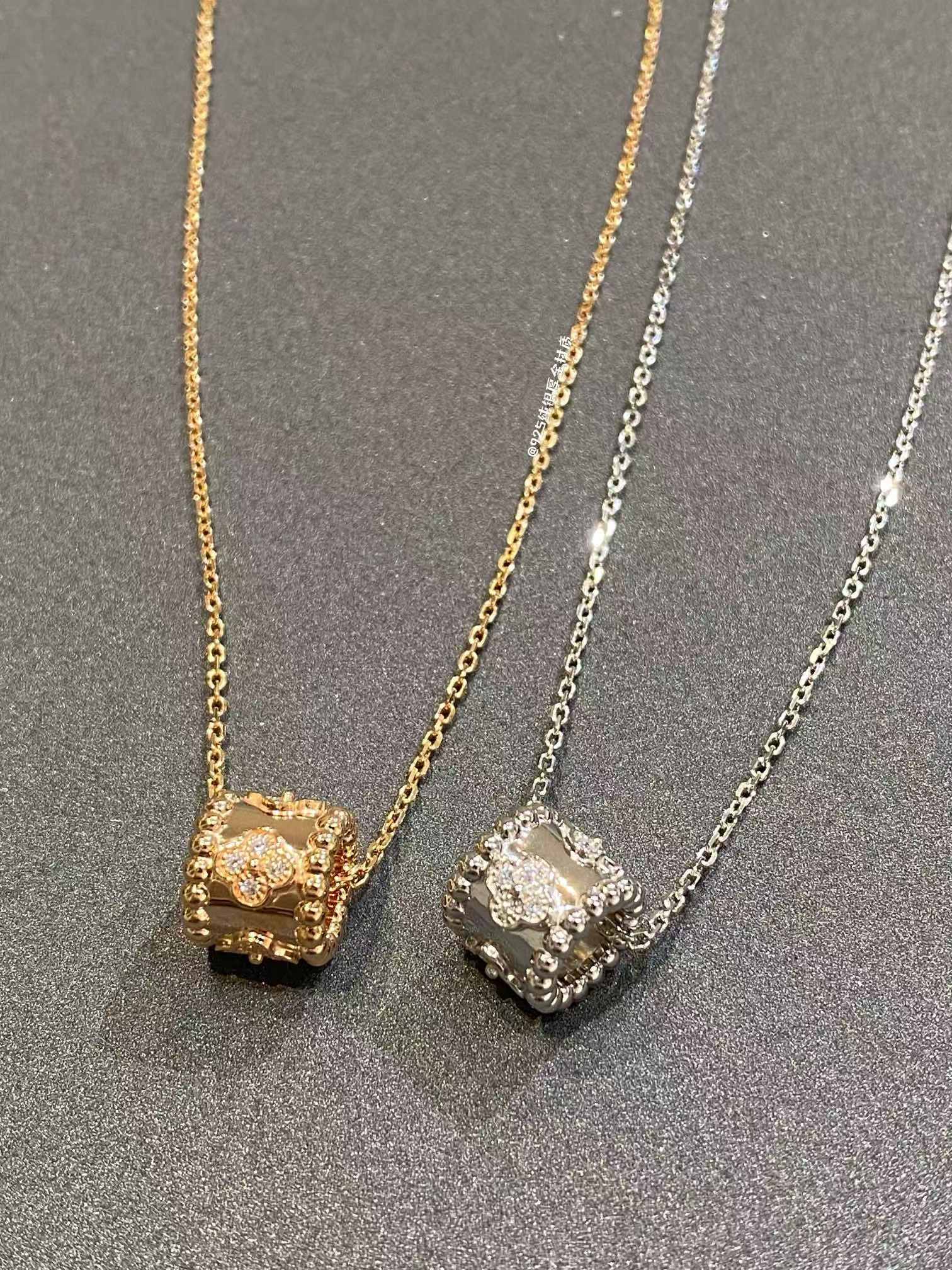 VCA Perlee Clovers Pendant Necklace - Original Replica Club