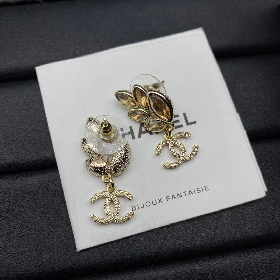 Chanel Amber Leaf Earrings - Original Replica Club