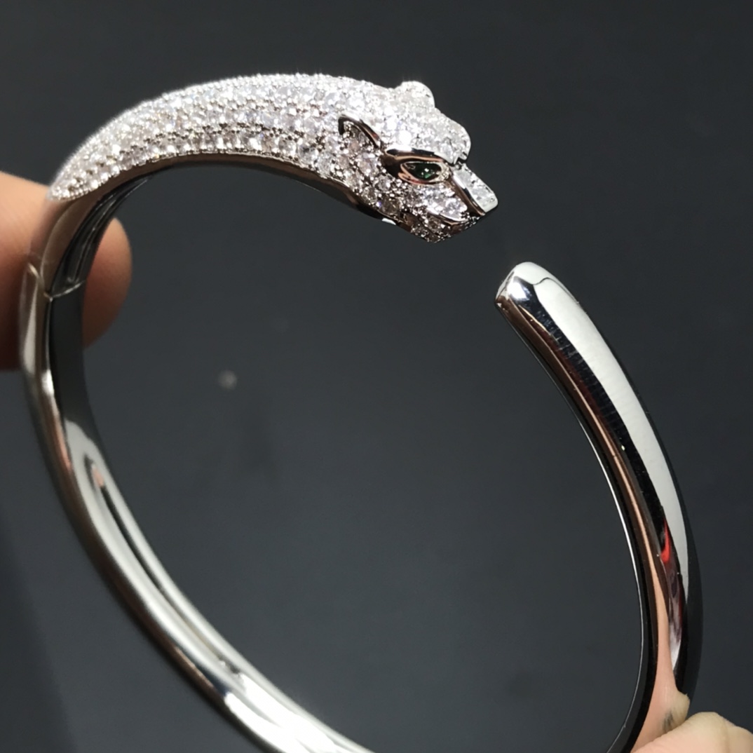 Cartier Half Diamond Panthère de Bracelet Open Cuff Bangle - Original Replica Club