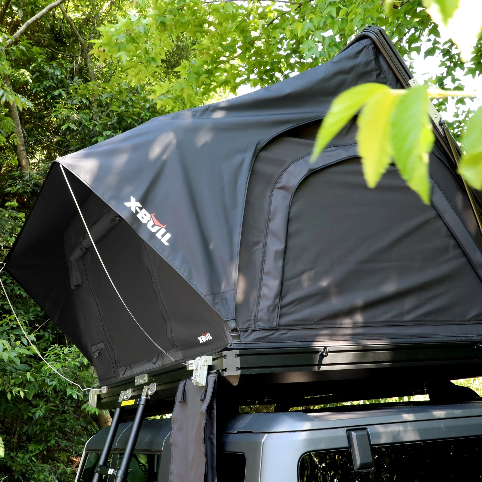 X-BULL Hard Shell Roof Top Tent with Ladder and Mattress - Image 8