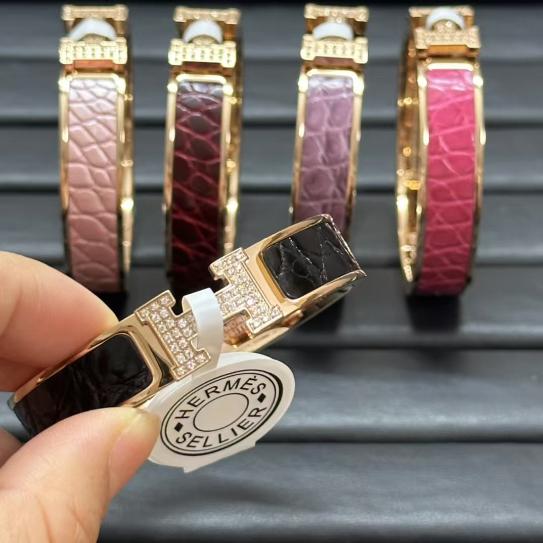 Hermes Crocodile Bracelet Bangle - Original Replica Club