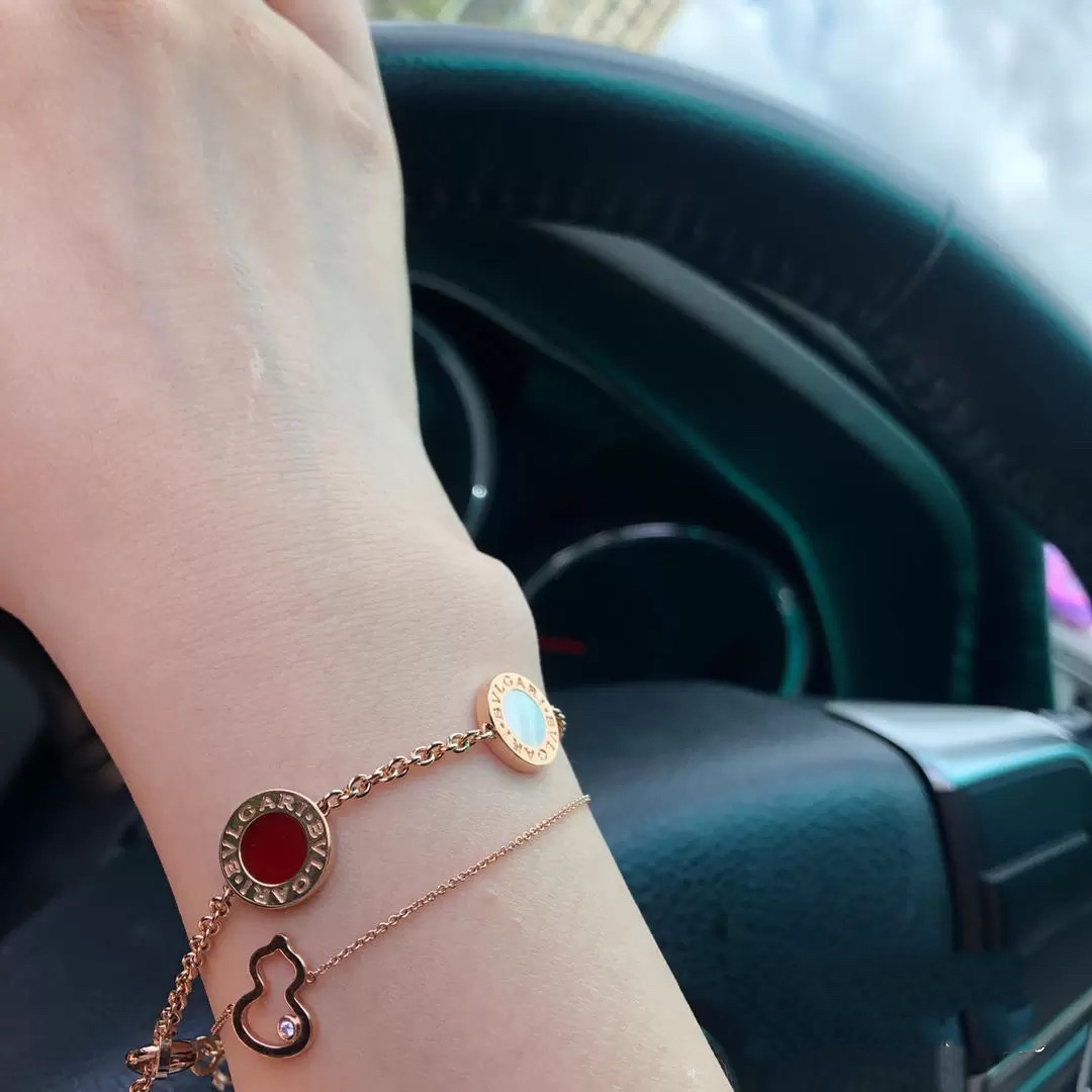 Dupe Bvlgari Four Colors Motifs B.zero1 Bracelet in Rose Gold - Original Replica Club