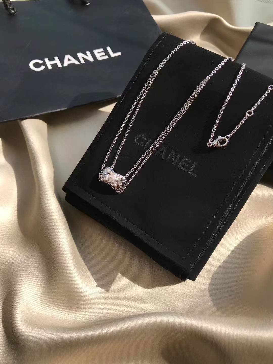Chanel Coco Crush White Gold Necklace - Original Replica Club