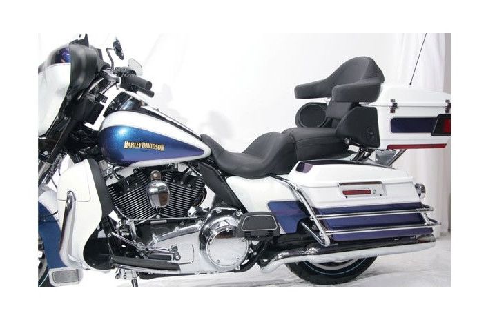 SportsBikeShop Mustang Lowdown One-Piece Seat For Harley Touring 1997-2007