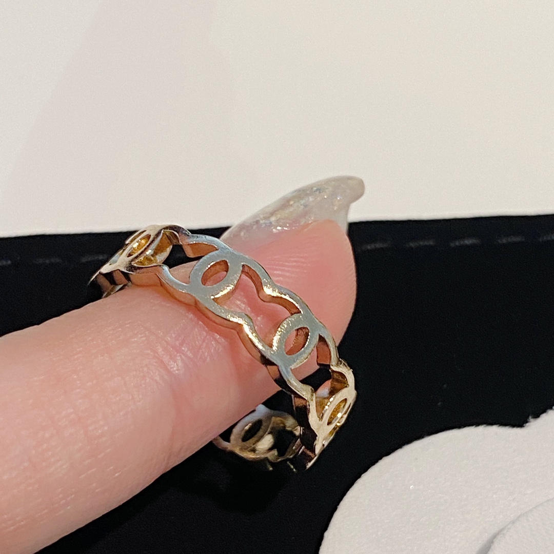 Chanel Minimalistic Coco Ring - Original Replica Club
