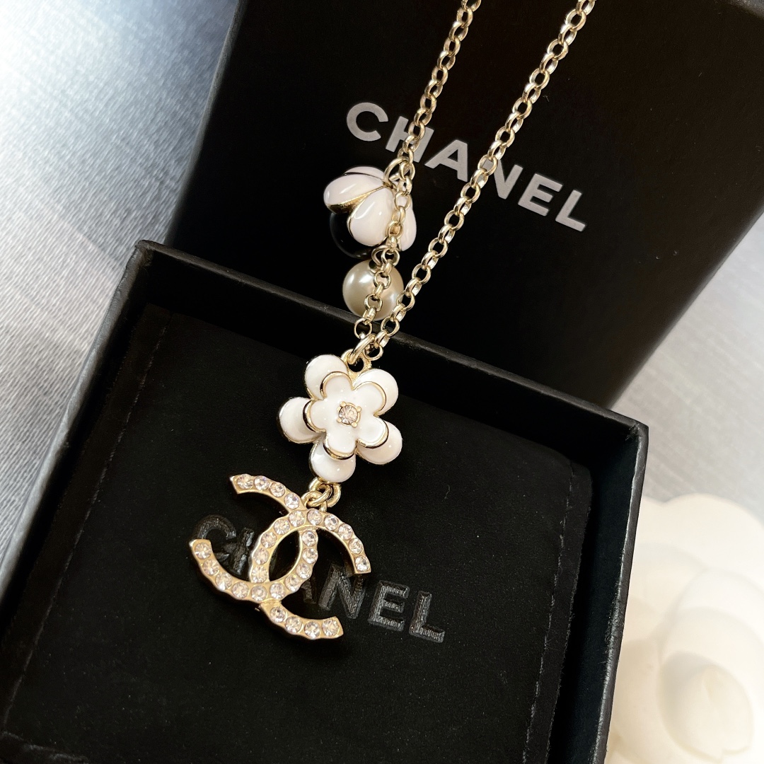 Chanel Flower Pearl Diamond Paved CC Pendant Necklace - Original Replica Club