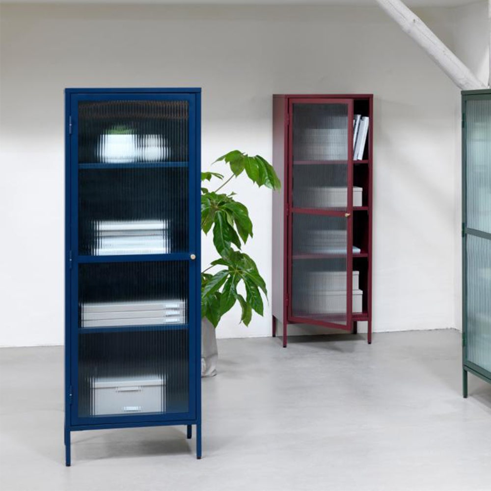 Olivine Katja Smalle Metalen Vitrinekast met Ribglas - B 58 cm - Blauw