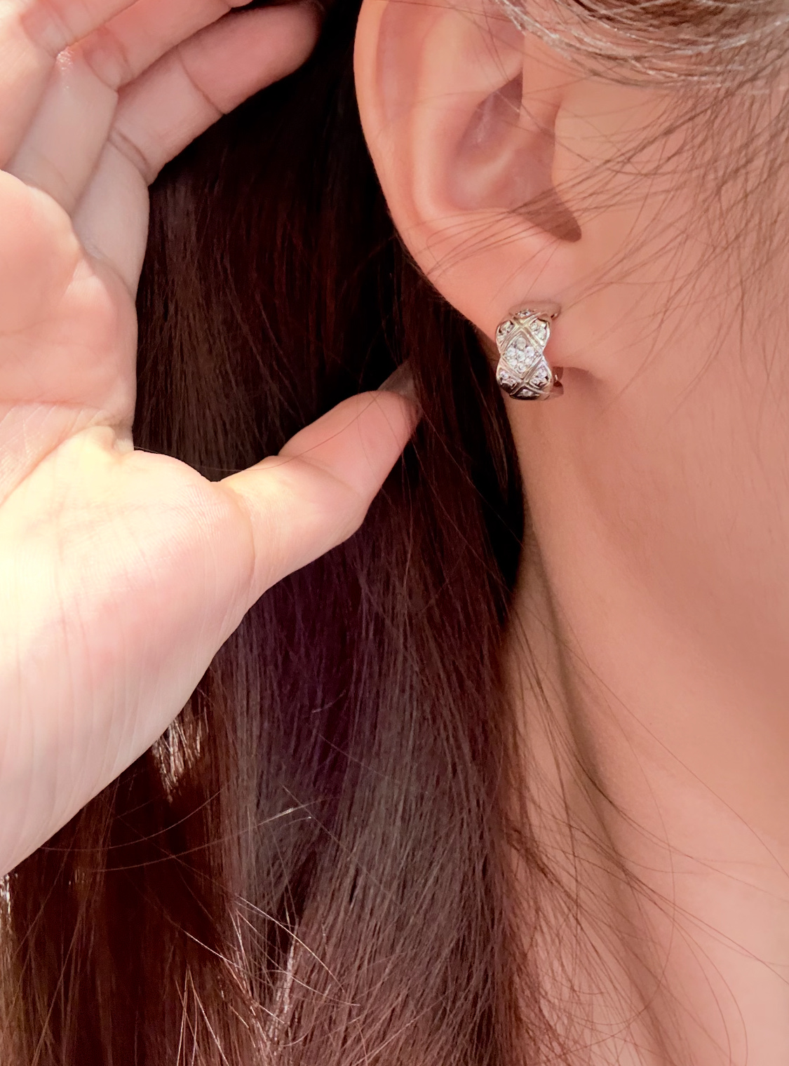 Chanel Coco Crush Hoop Stud Earrings - Original Replica Club