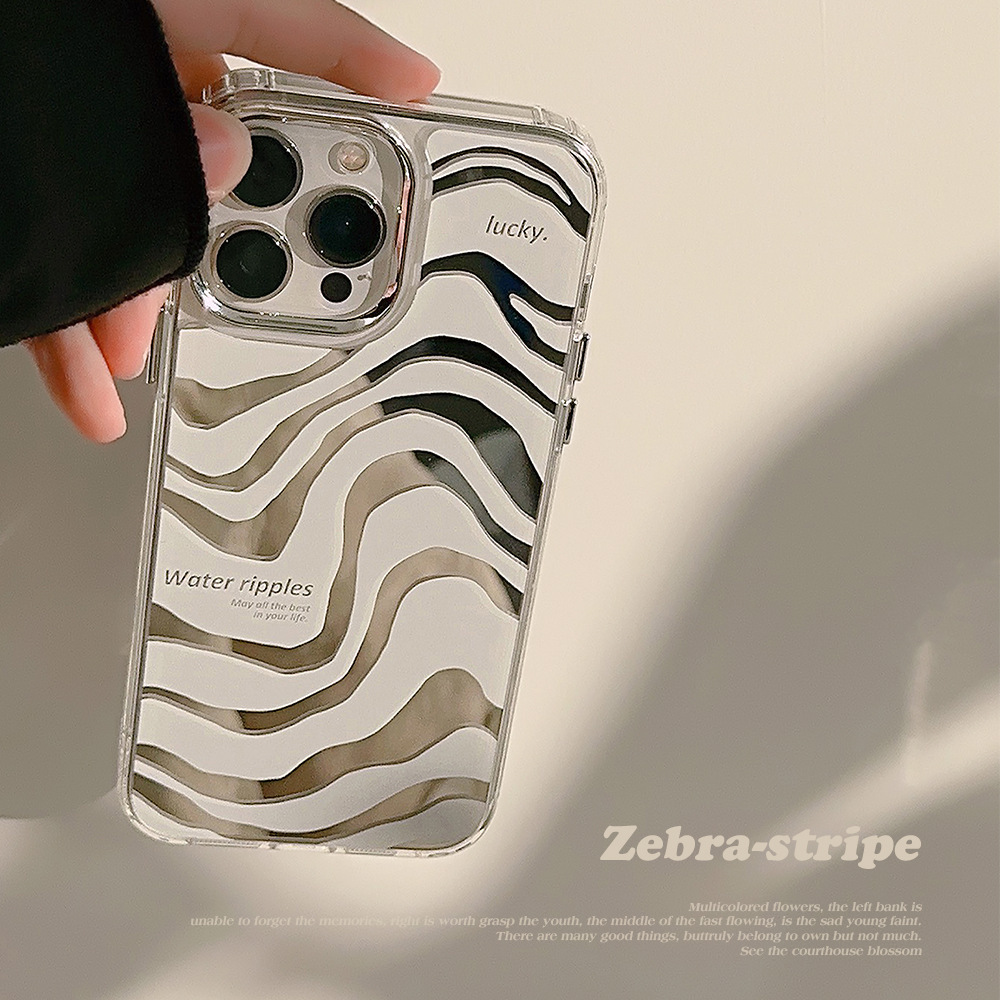 🎀Minimalist Ins-Style Mirror Phone Case (For iPhone 11/12/13/14/15/16/17 Pro Max)