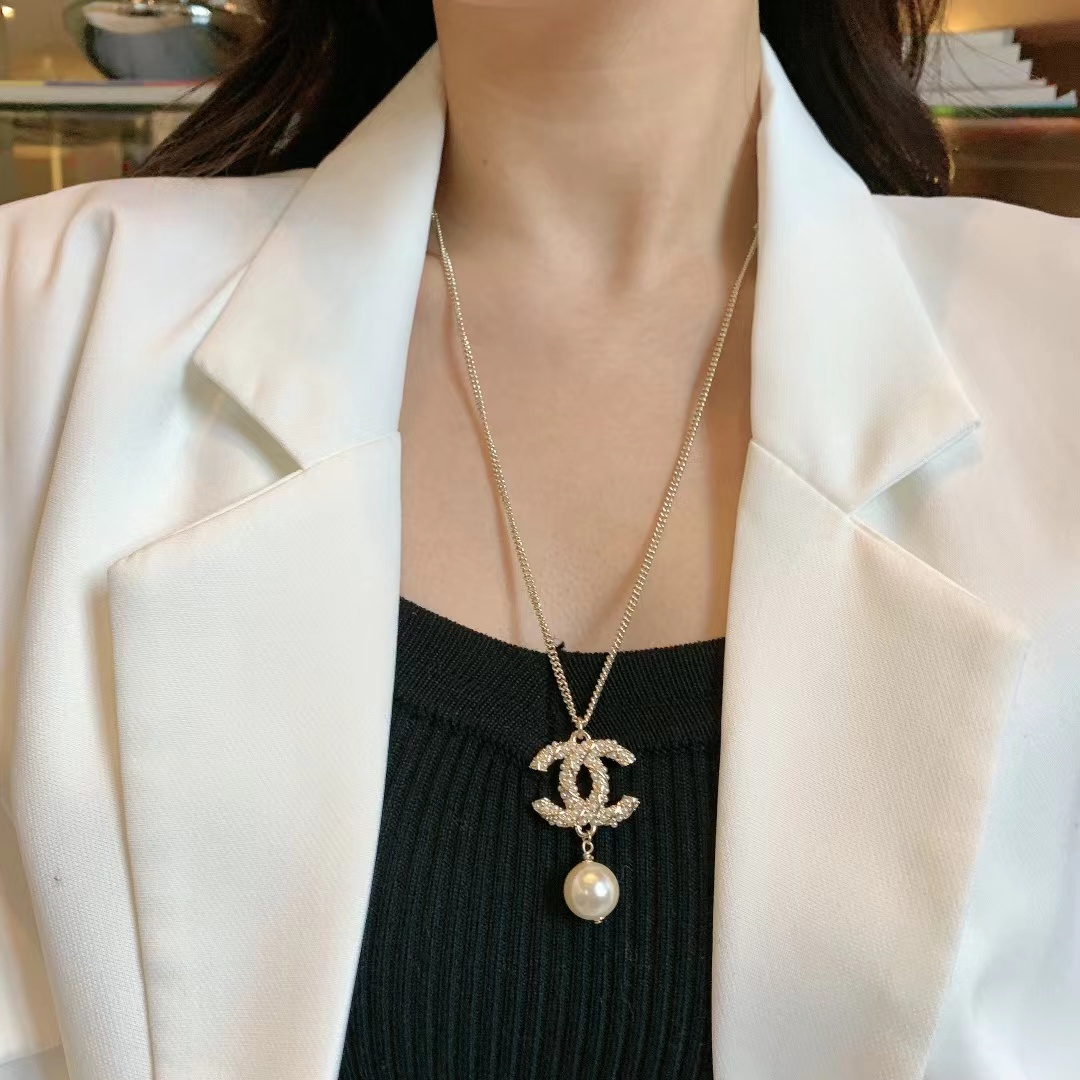 Chanel Long Sweater Pearl Drop Necklace - Original Replica Club