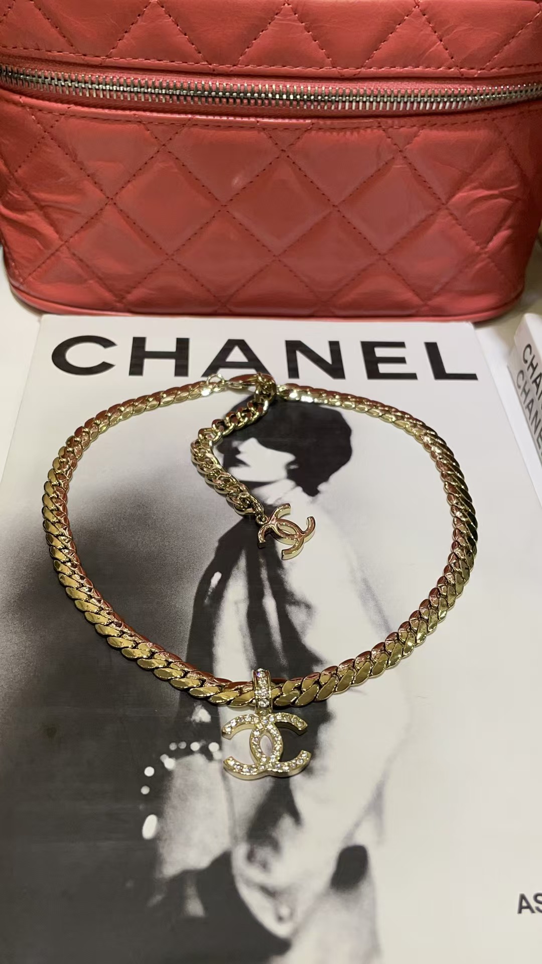 Chanel Chunky Flat Cuban Chain Necklace - Original Replica Club