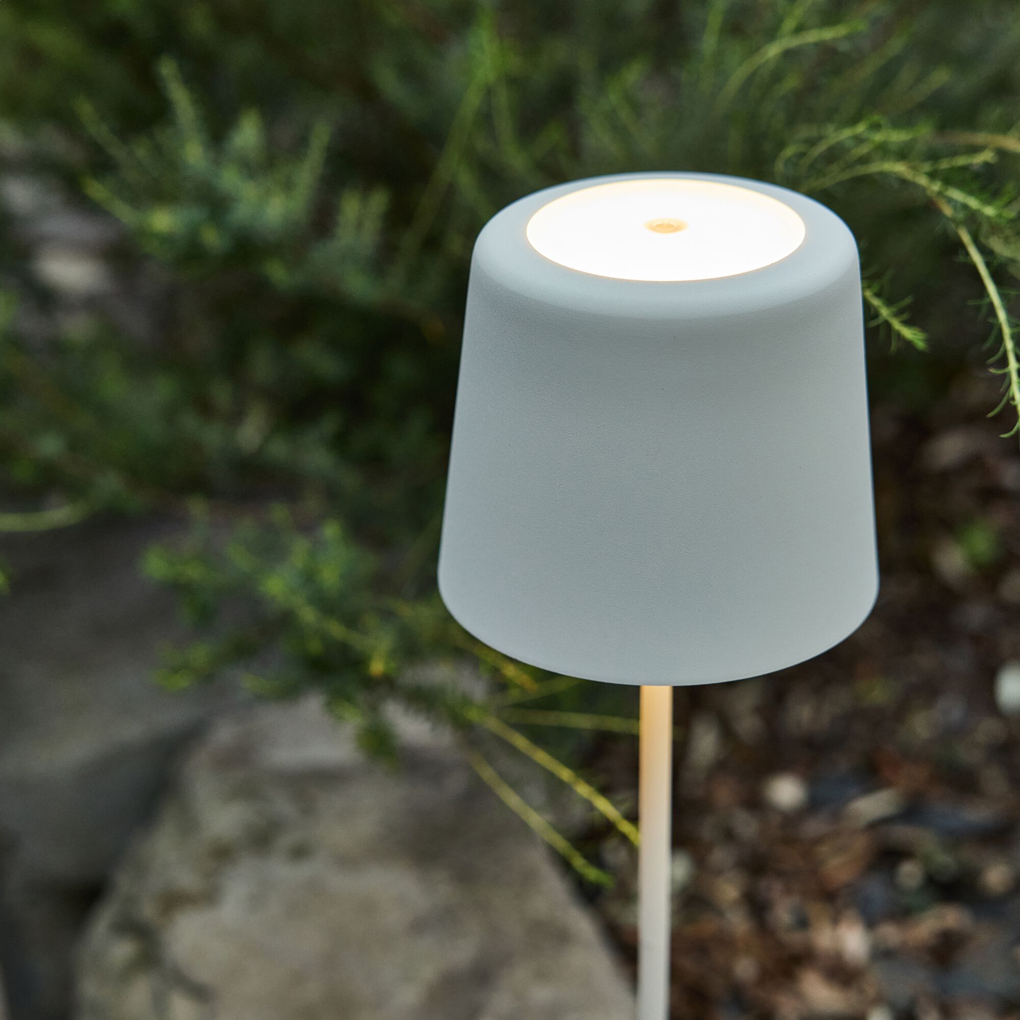 KAAMI - Lampe de table à poser nomade H37cm - blanc