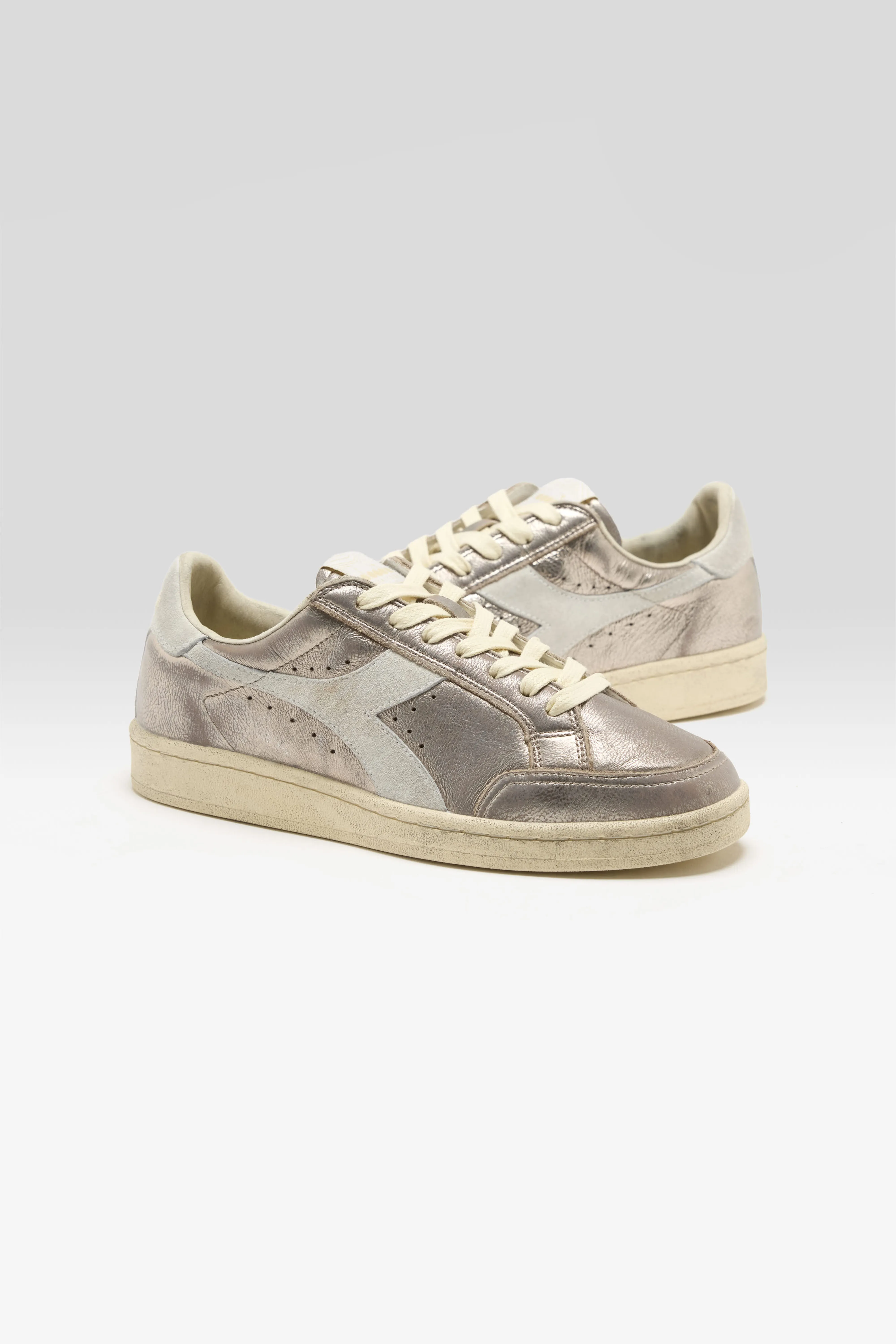 Bellerose Prestige Metal Used for Women  (261 / W / SILVER)