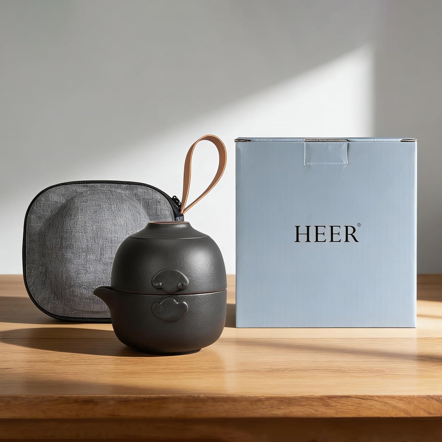 HEER Ceramic Travel Gaiwan Tea Set - Small Kungfu Teapot with Cup for One, Ideal Gift for Tea Lovers.