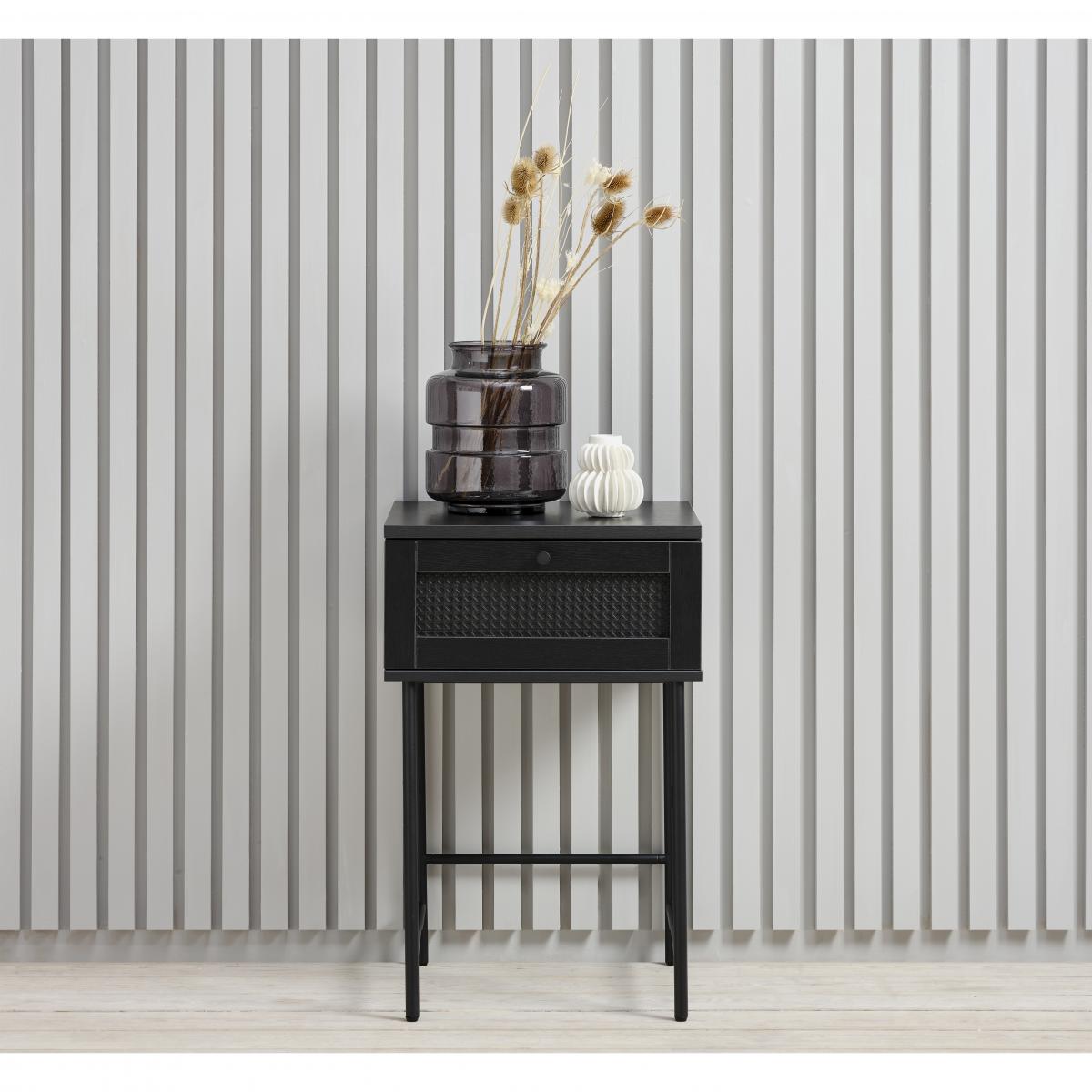 Nordic Home - Meya sidetable - zwart