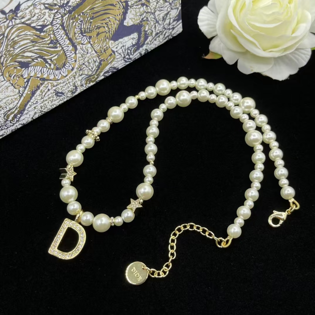 Dior Letter D Pendant Pearl Necklace - Original Replica Club