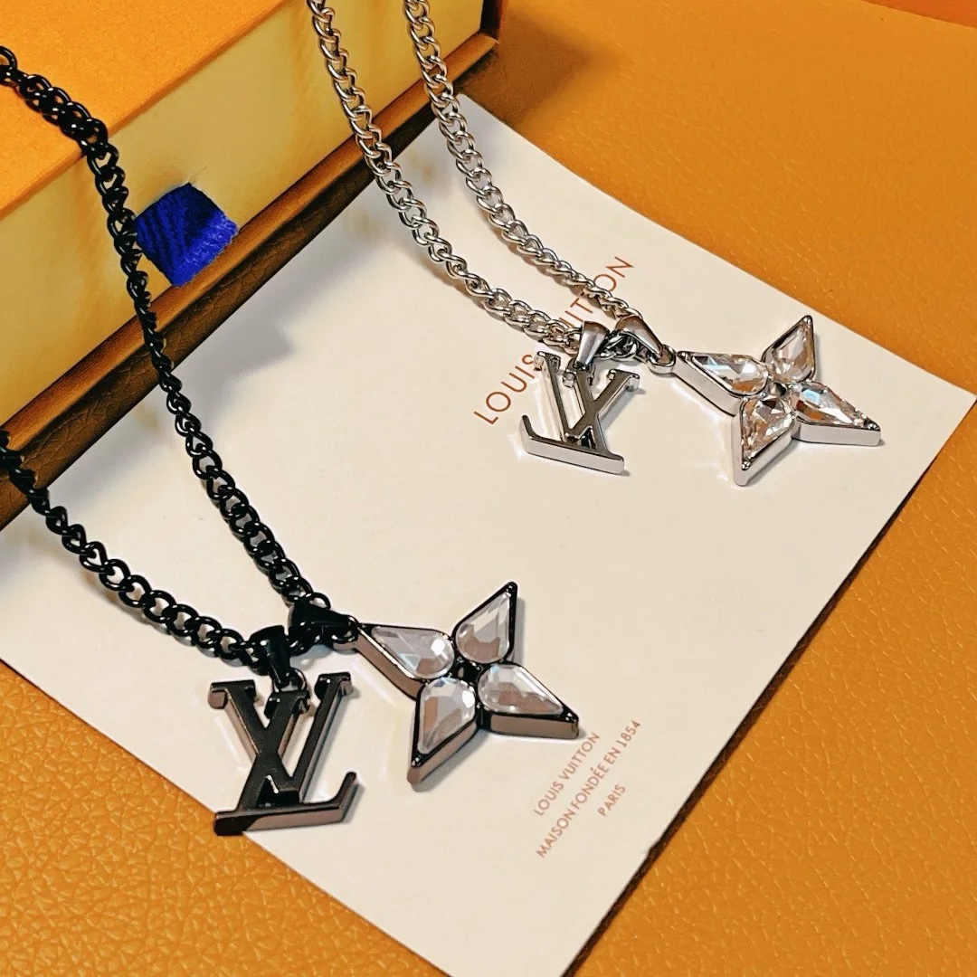 Louis Vuitton Unisex Clover LV Charm Necklace - Original Replica Club