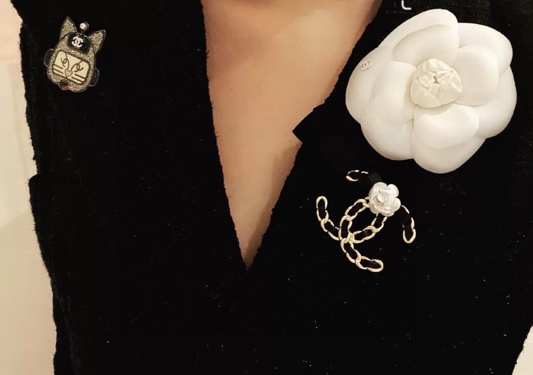 Vintage Chanel Camellia Leather Brooch - Original Replica Club