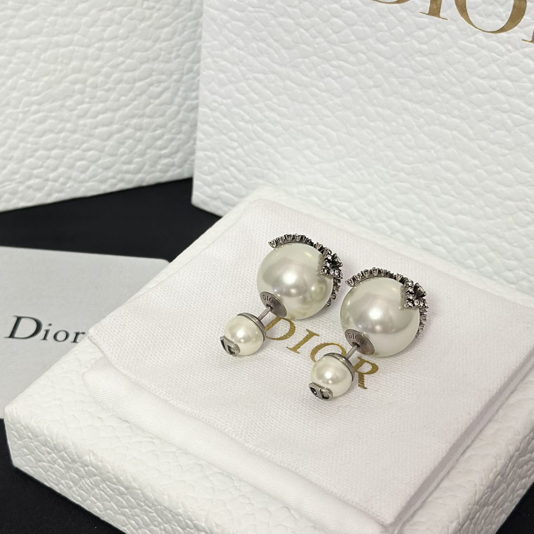 Dior Butterfly Paved on Pearl Stud Earrings - Original Replica Club
