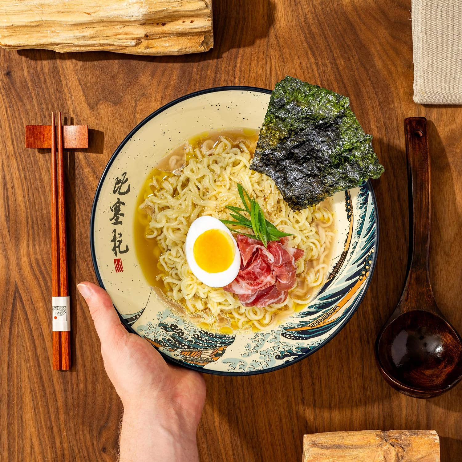 BICETTO Japanese Ramen Bowl Set with Great Wave Design - 60oz Large Ceramic Bowls, Spoons, Chopsticks for Ramen, Pho, Salad, Poke - Premium Gift for Ramen Lovers - Microwave & Dishwasher Safe
