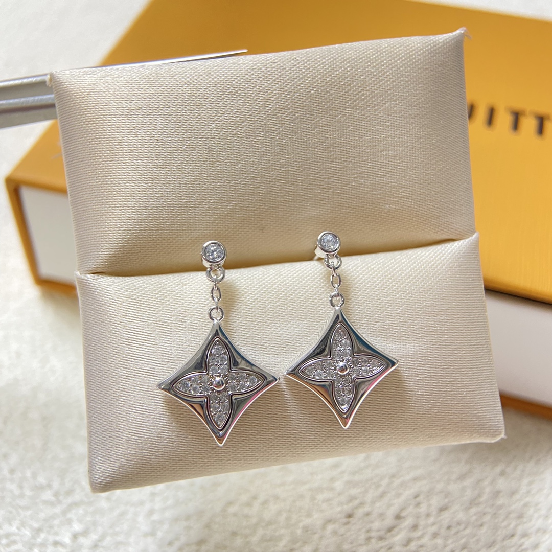 Louis Vuitton Idylle Blossom Ear Stud Earrings - Original Replica Club