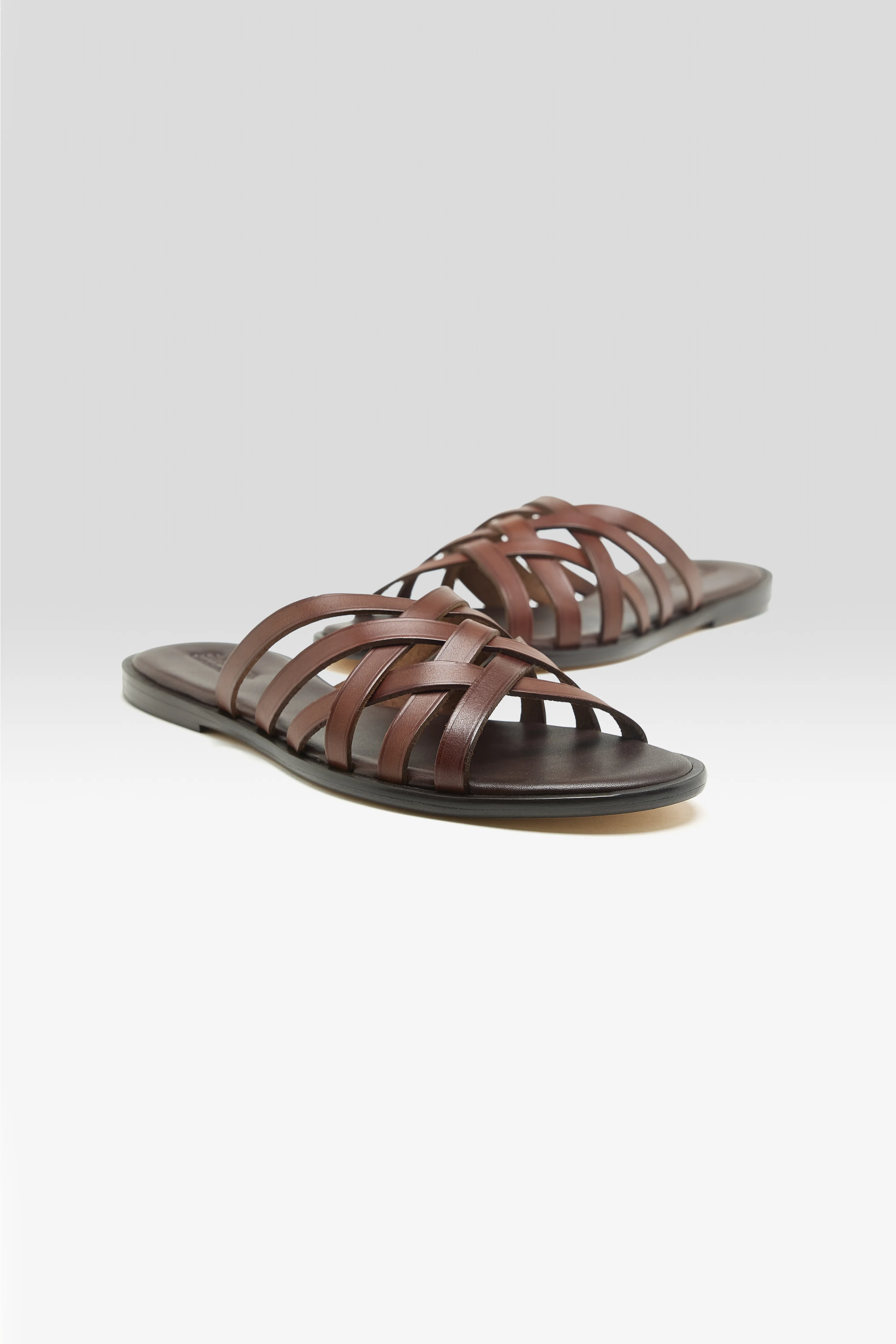 Bellerose Cross Leather Sandals  (261 / W / DARK BROWN)