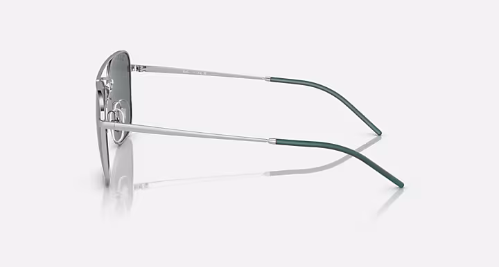 Ray-Ban RB3588