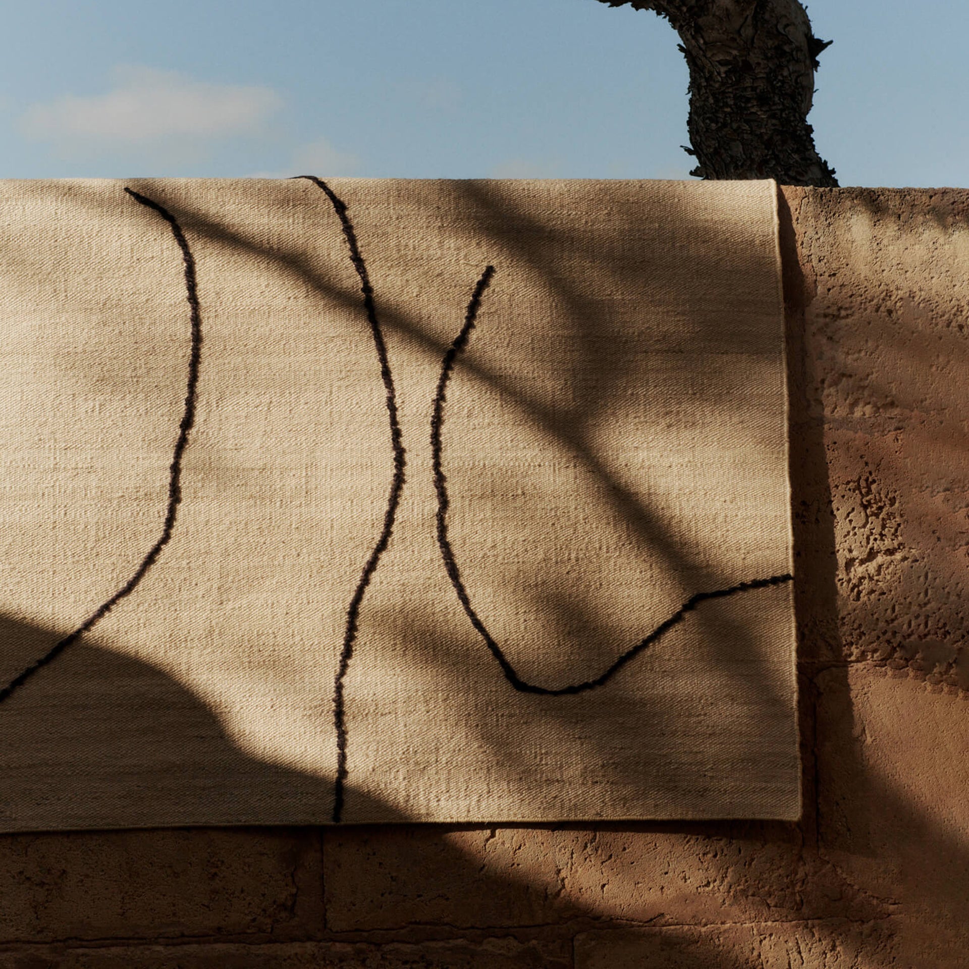 Ferm Living Gesso Jute Vloerkleed 300 x 200 cm - Off-White / Dark fig