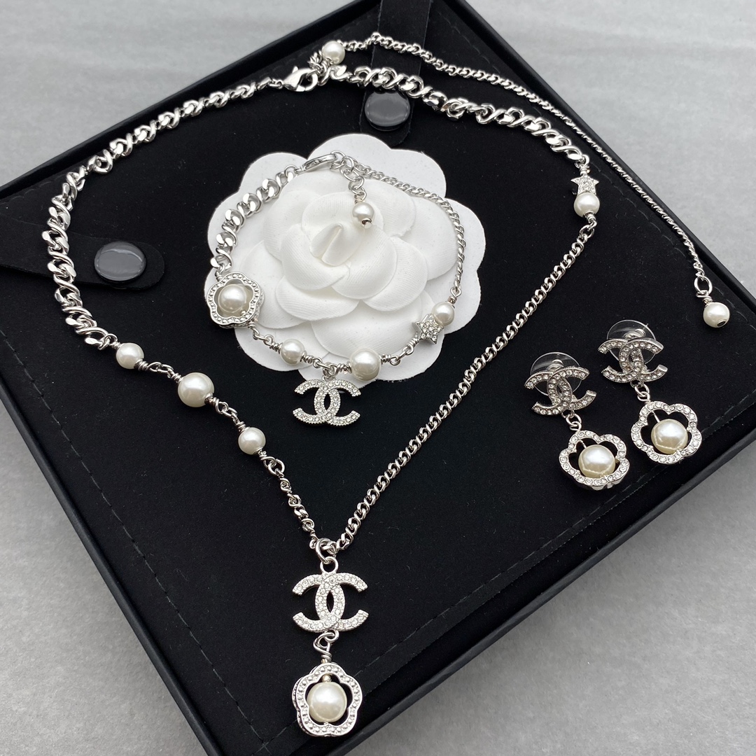 Chanel Flower Enhancer Pearl Bracelet Earrings Necklace - Original Replica Club