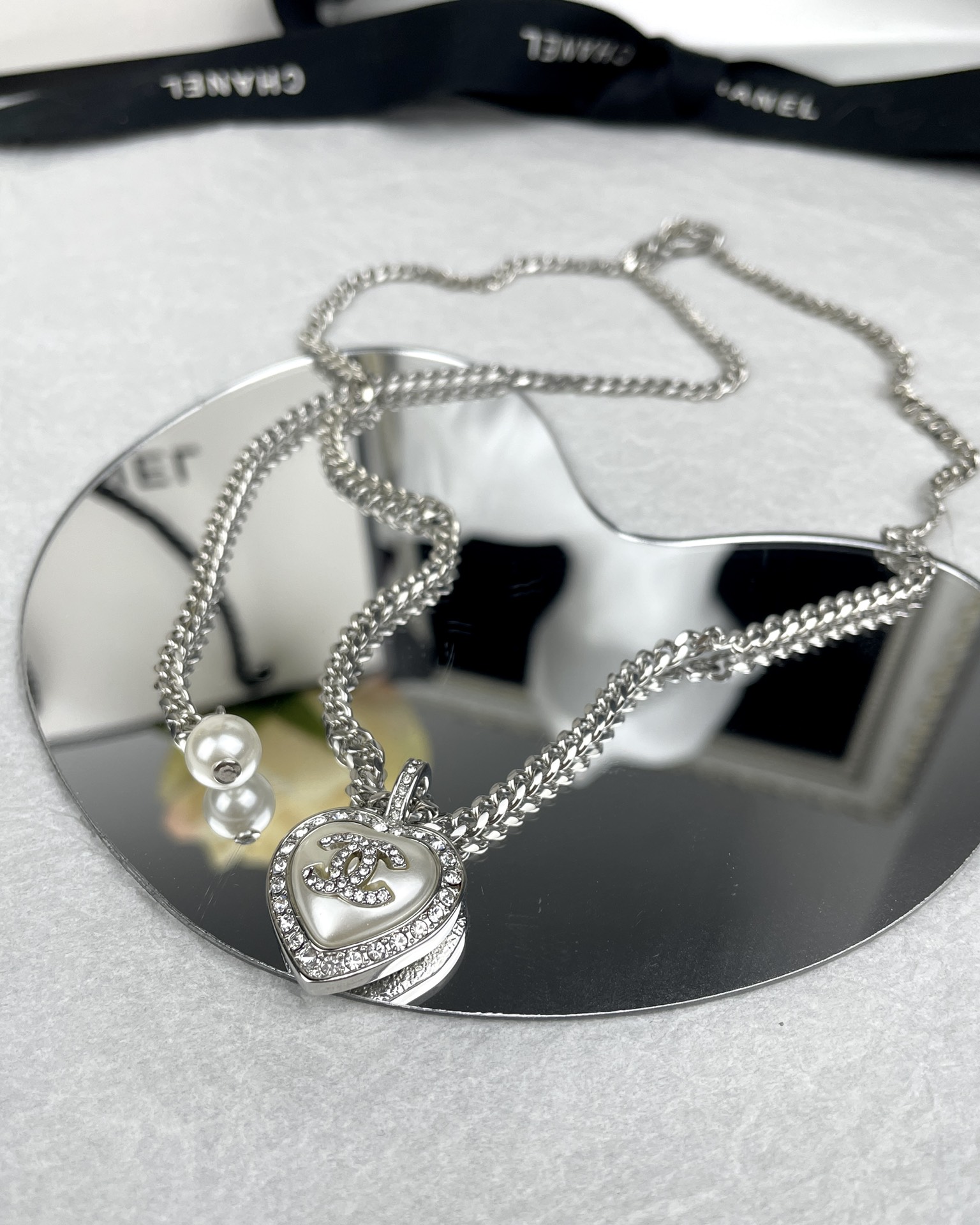 Chanel Heart Pendant Minimalistic Chain Necklace - Original Replica Club