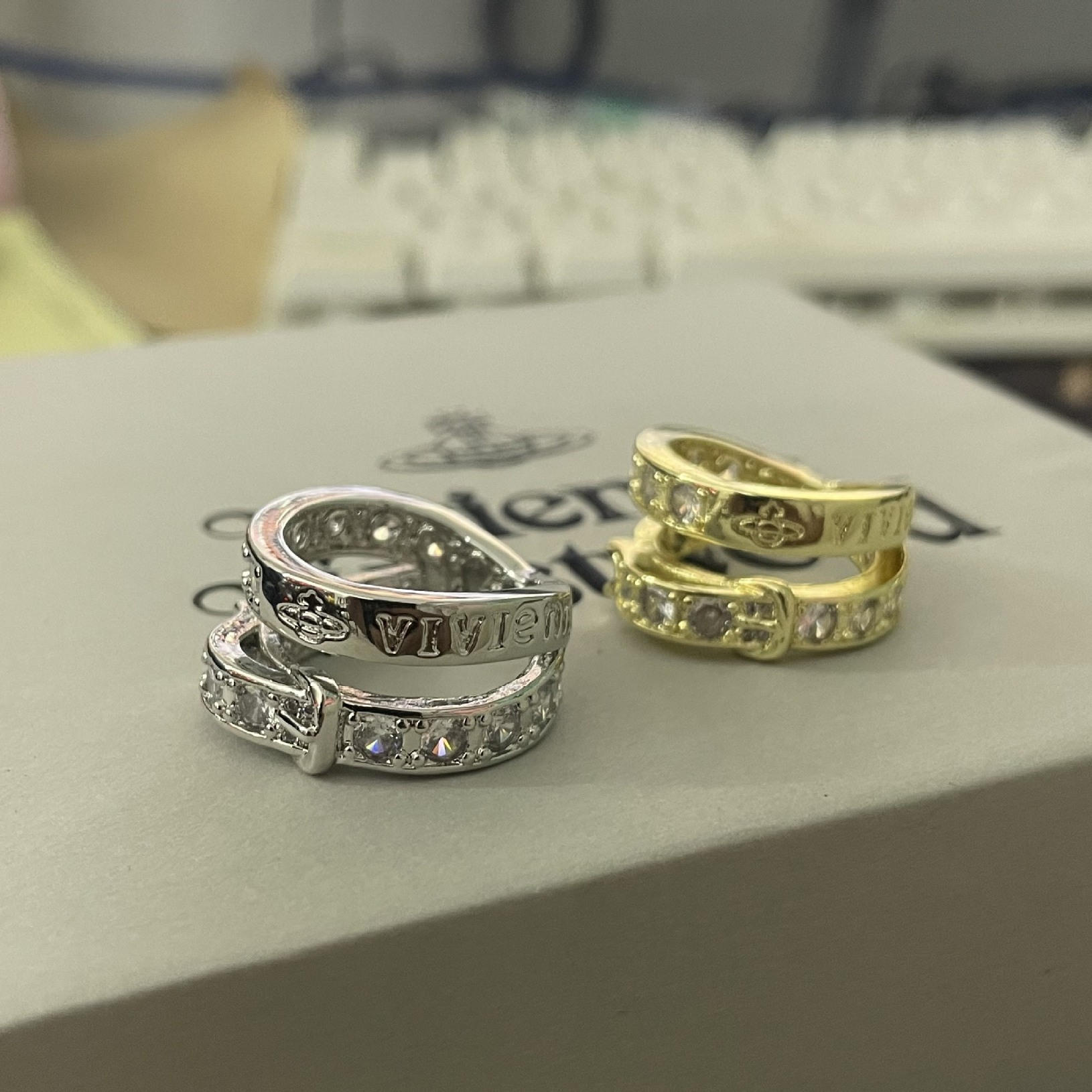 Vivienne Westwood Unisex Style Belt Saturn Couple Ring - Original Replica Club