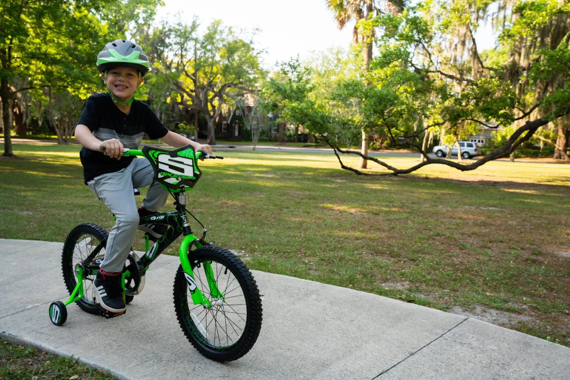 Dynacraft Surge 18-inch Boys Bike for Ages 6-9 Years - Image 10
