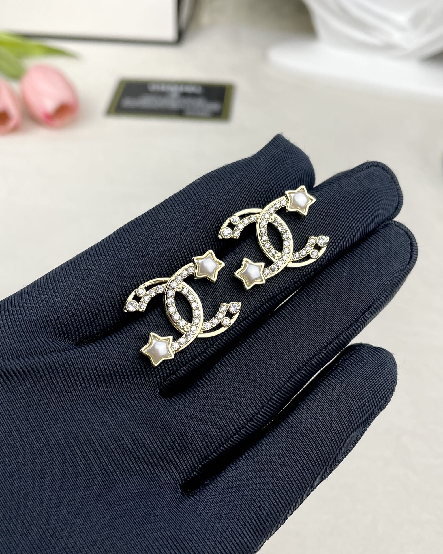Chanel Hollow Star Rhinestone CC Earrings - Original Replica Club