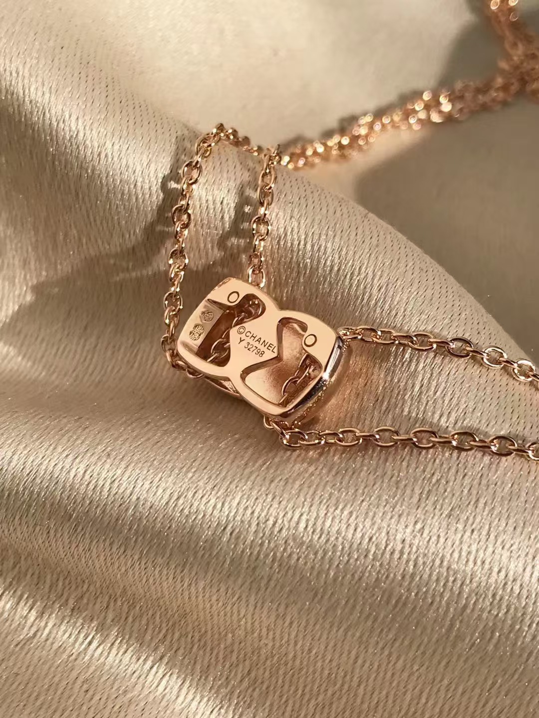 Chanel Coco Crush Rose Gold Necklace - Original Replica Club