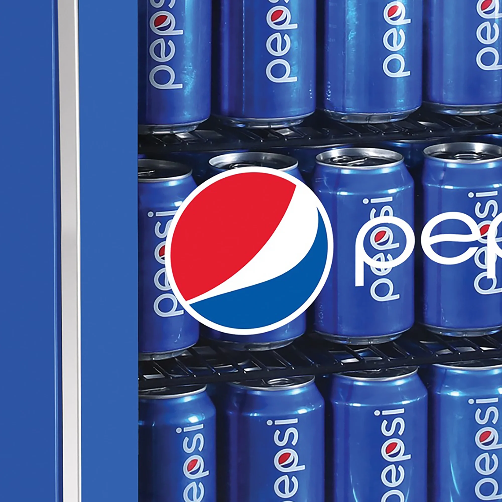 Pepsi MIS165PEP Compact Refrigerator, Blue 70 Can Capacity - Image 3