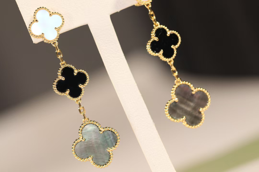 VCA Magic Alhambra Earrings 3 Motifs - Original Replica Club