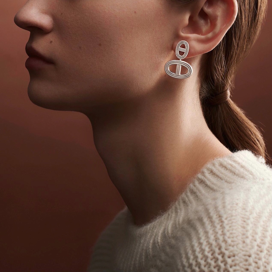 Hermes Pig Nose Dangle Earrings in Silver - Original Replica Club