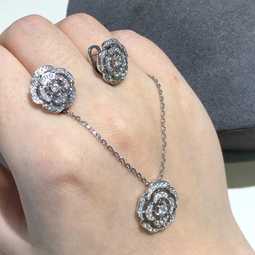 Chanel Diamond Camellia Flower Pendant Necklace - Original Replica Club