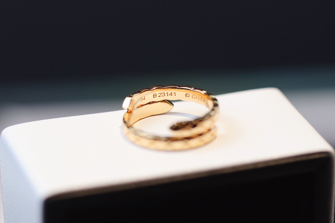 Chanel Coco Crush Toi et Moi Ring - Small Version - Original Replica Club