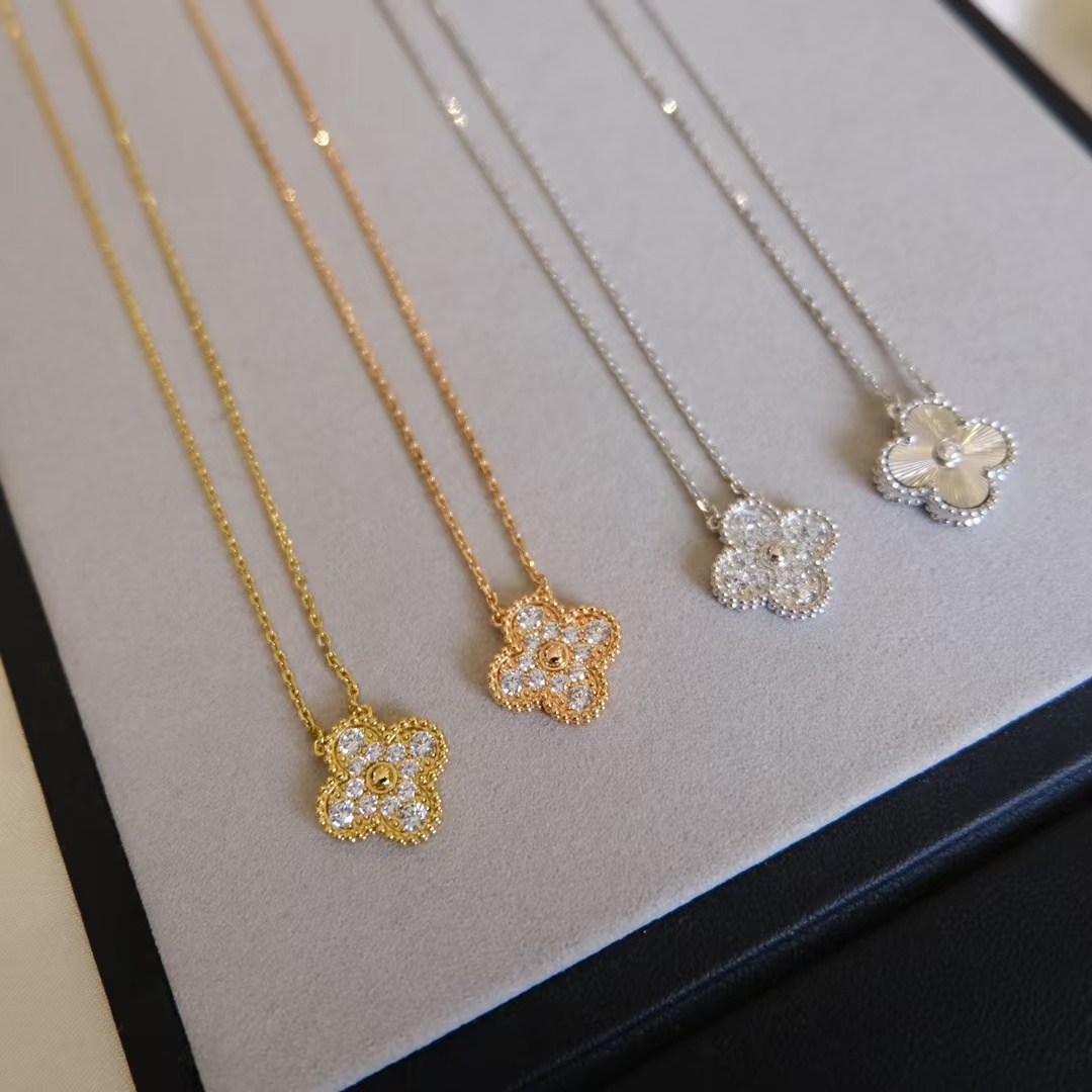 VCA Vintage Alhambra Pendant Necklace - Original Replica Club