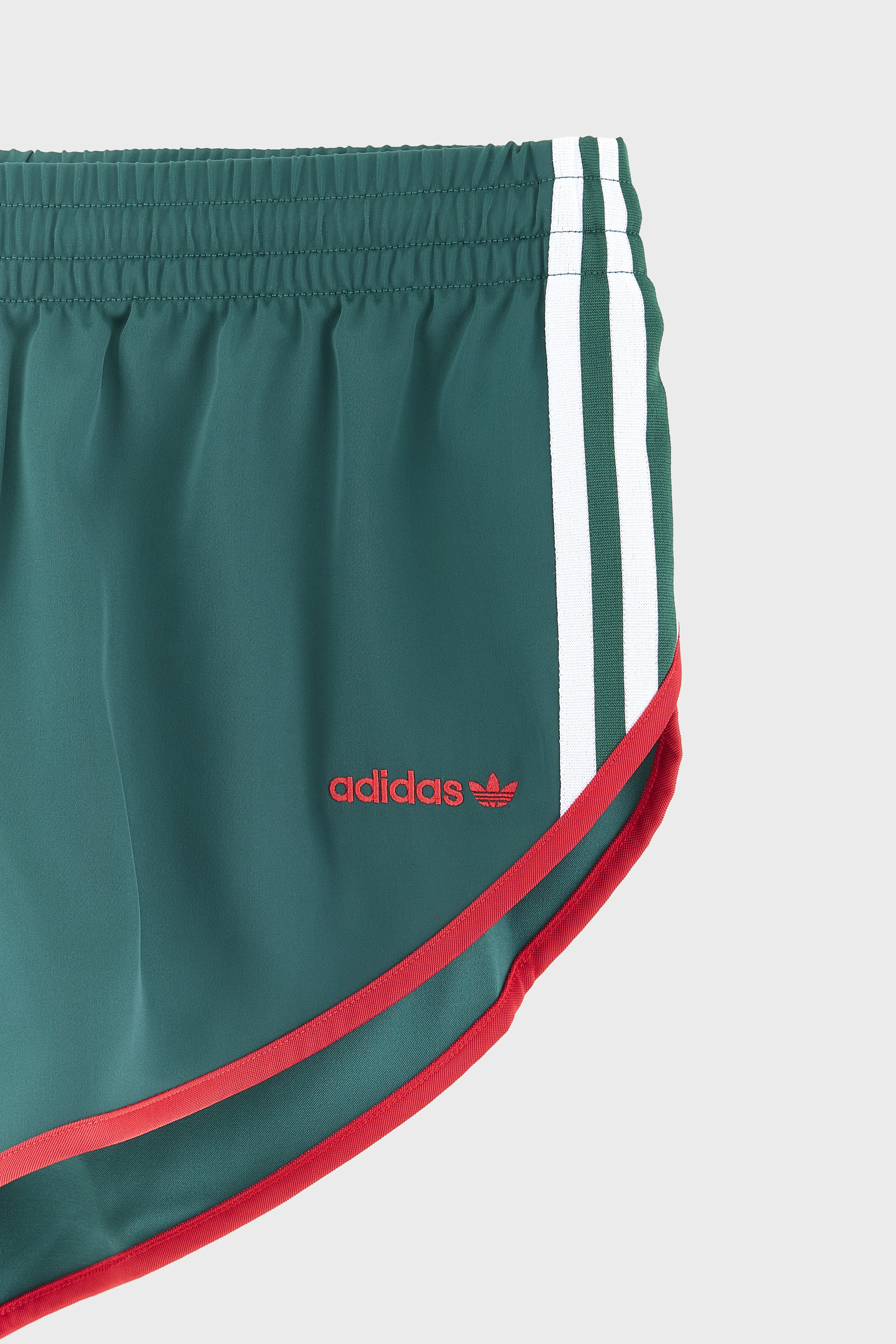 Bellerose Satin Shorts  (261 / W / GREEN)