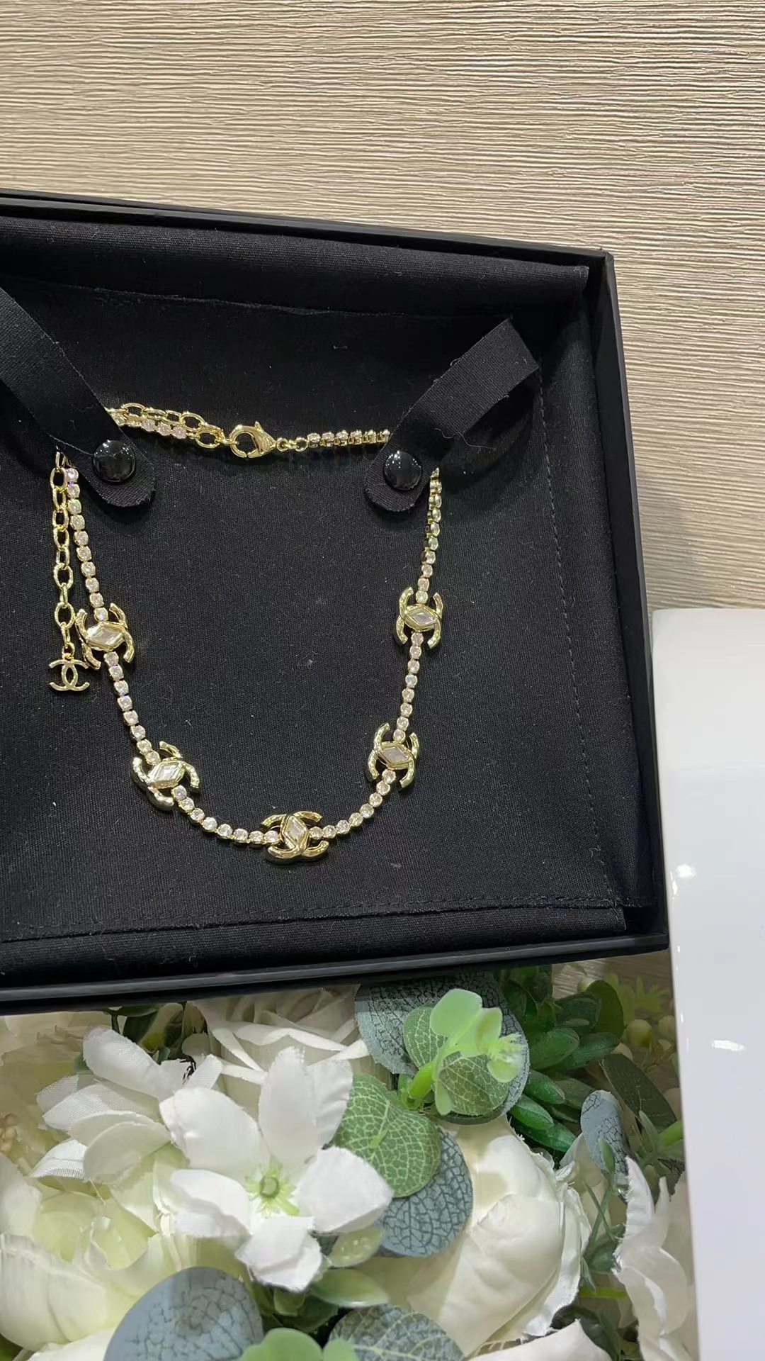 Chanel Jennie Celebrity Style Choker Necklace - Original Replica Club