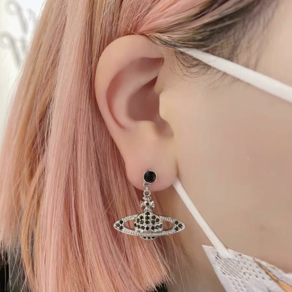 Vivienne Westwood Black Diamond Saturn Earring - Original Replica Club