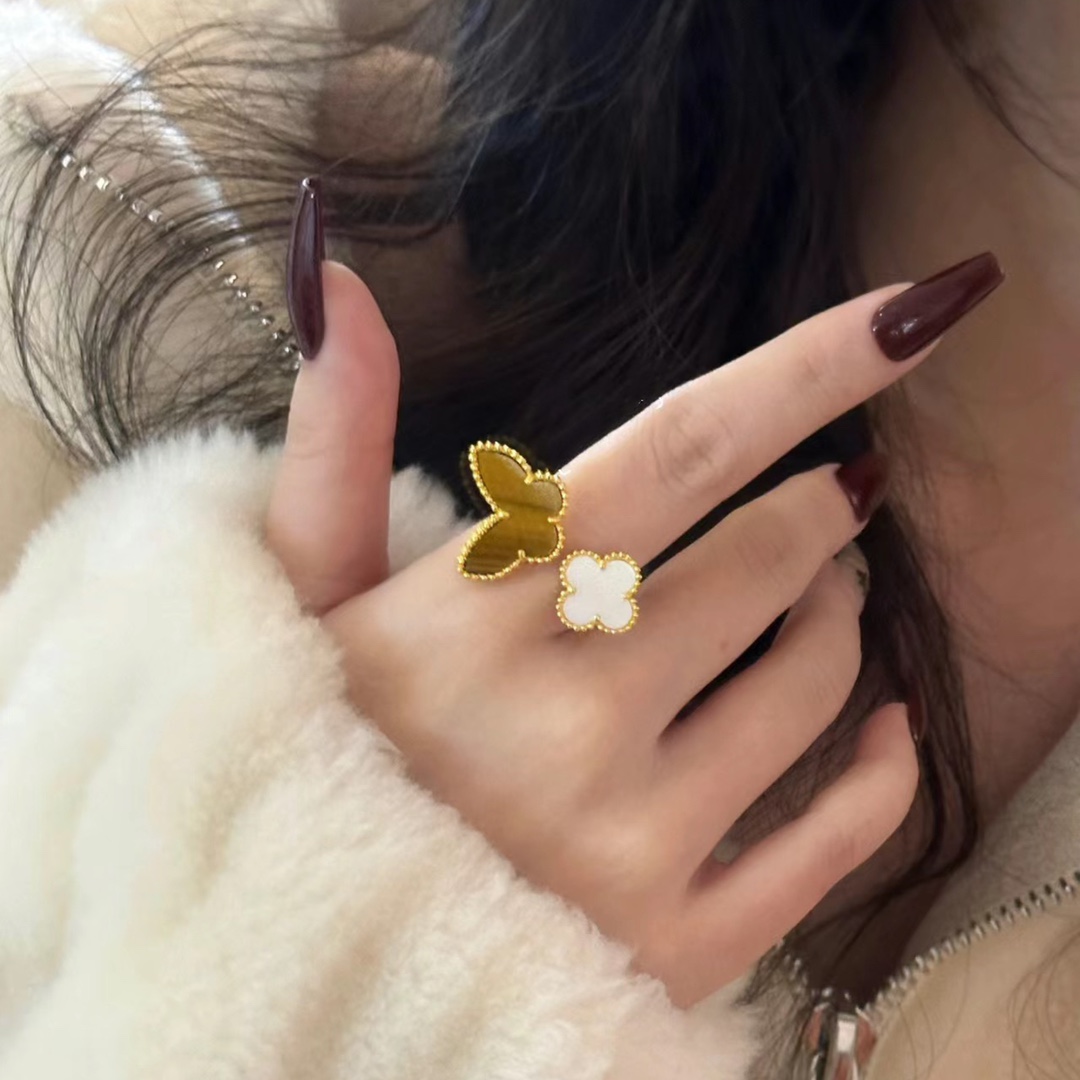 VCA Lucky Alhambra Between the Finger Ring - Original Replica Club